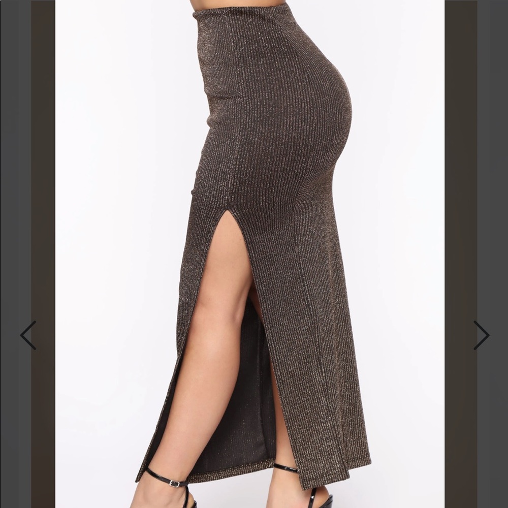 🥀DONATING 12/30 Skirt Set High Waist - Picture 8 of 9